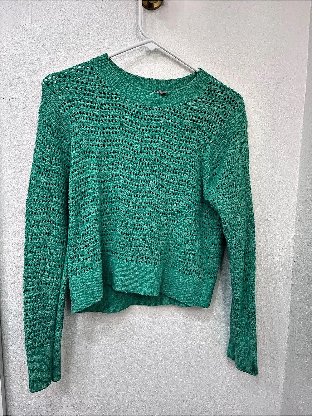J.Crew Neck Open Knit Sweater in Green Size Medium Like New